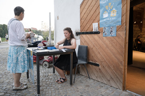 Lara Hrastnik, harfa, Vita Peterlin, violončelo, Klever Felicio, rog / Foto: Urška Lukovnjak