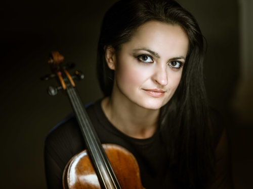 Lana Trotovšek / Foto: Peter Searle